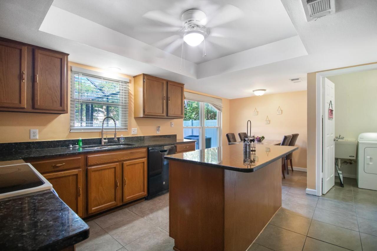 Tampa Bay Pool Home With Heated Pool Brandon Ngoại thất bức ảnh