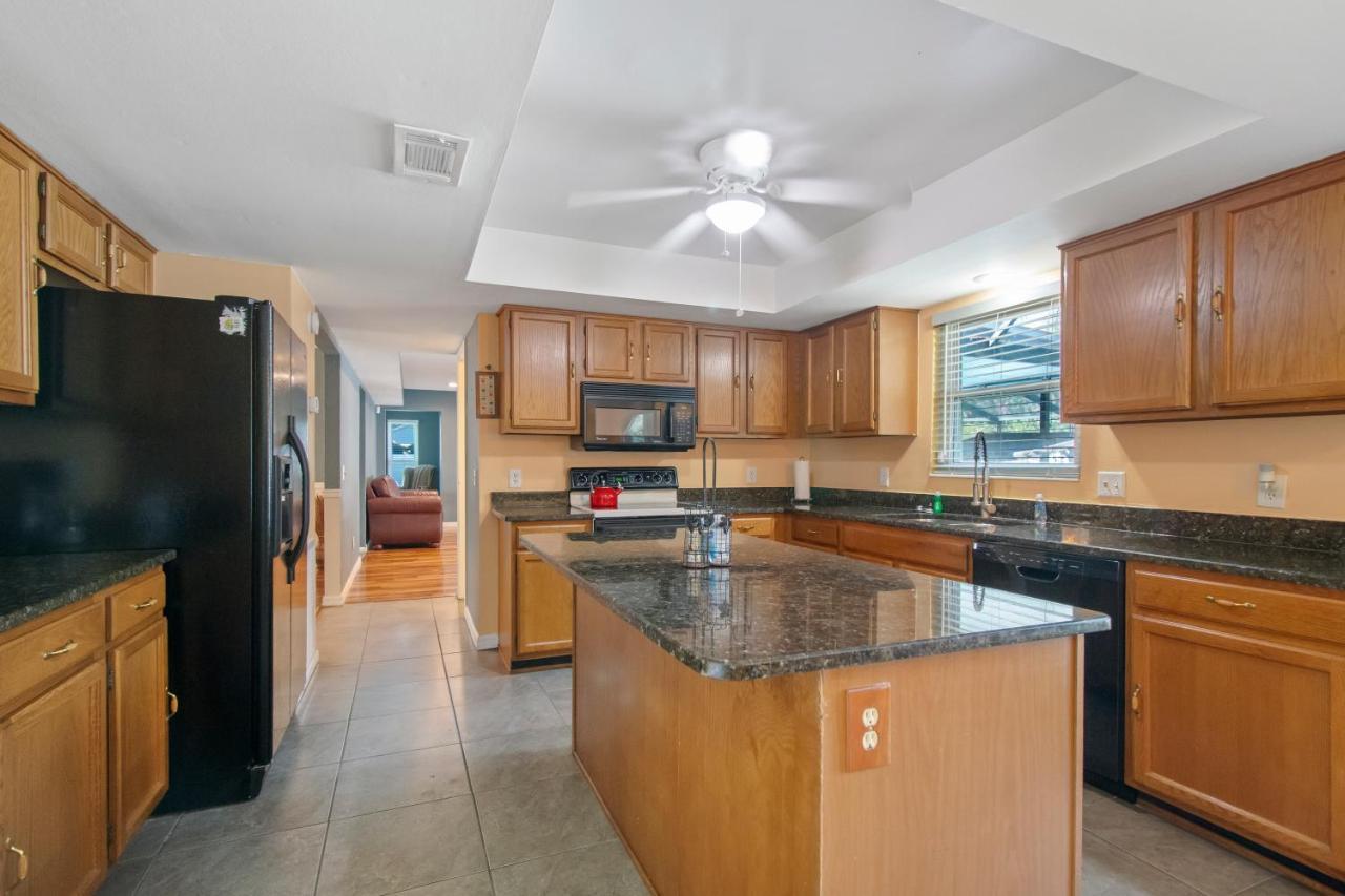 Tampa Bay Pool Home With Heated Pool Brandon Ngoại thất bức ảnh